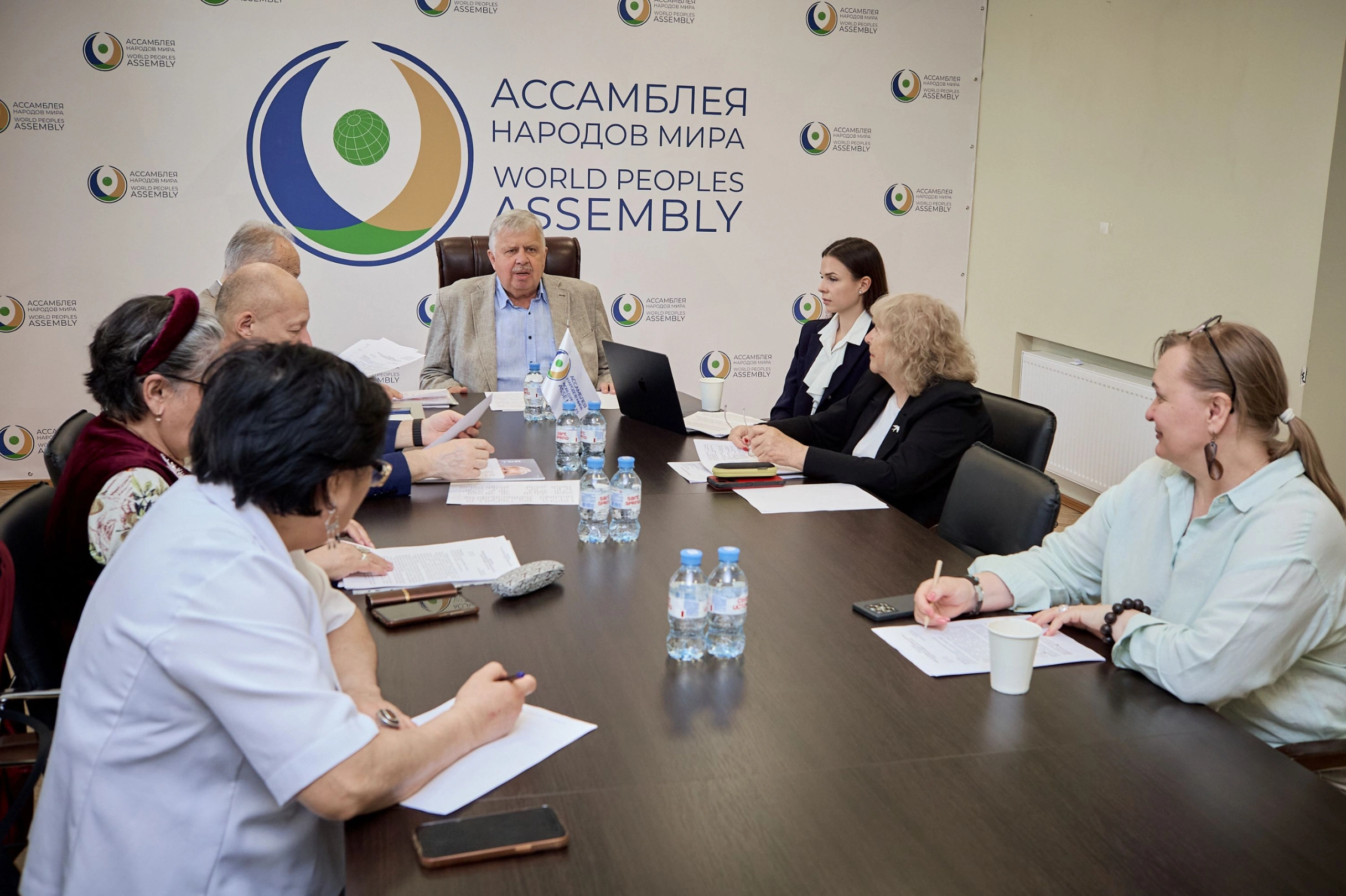 Более 130 проектов, десятки стран и тысячи участников: Ассамблея Народов Мира подвела итоги форума «Подарок Родине»